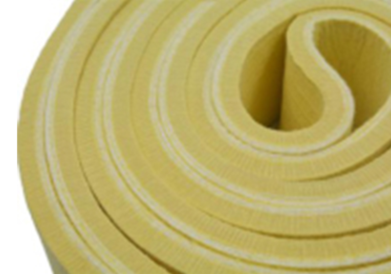 cintur&oacute;n de fieltro